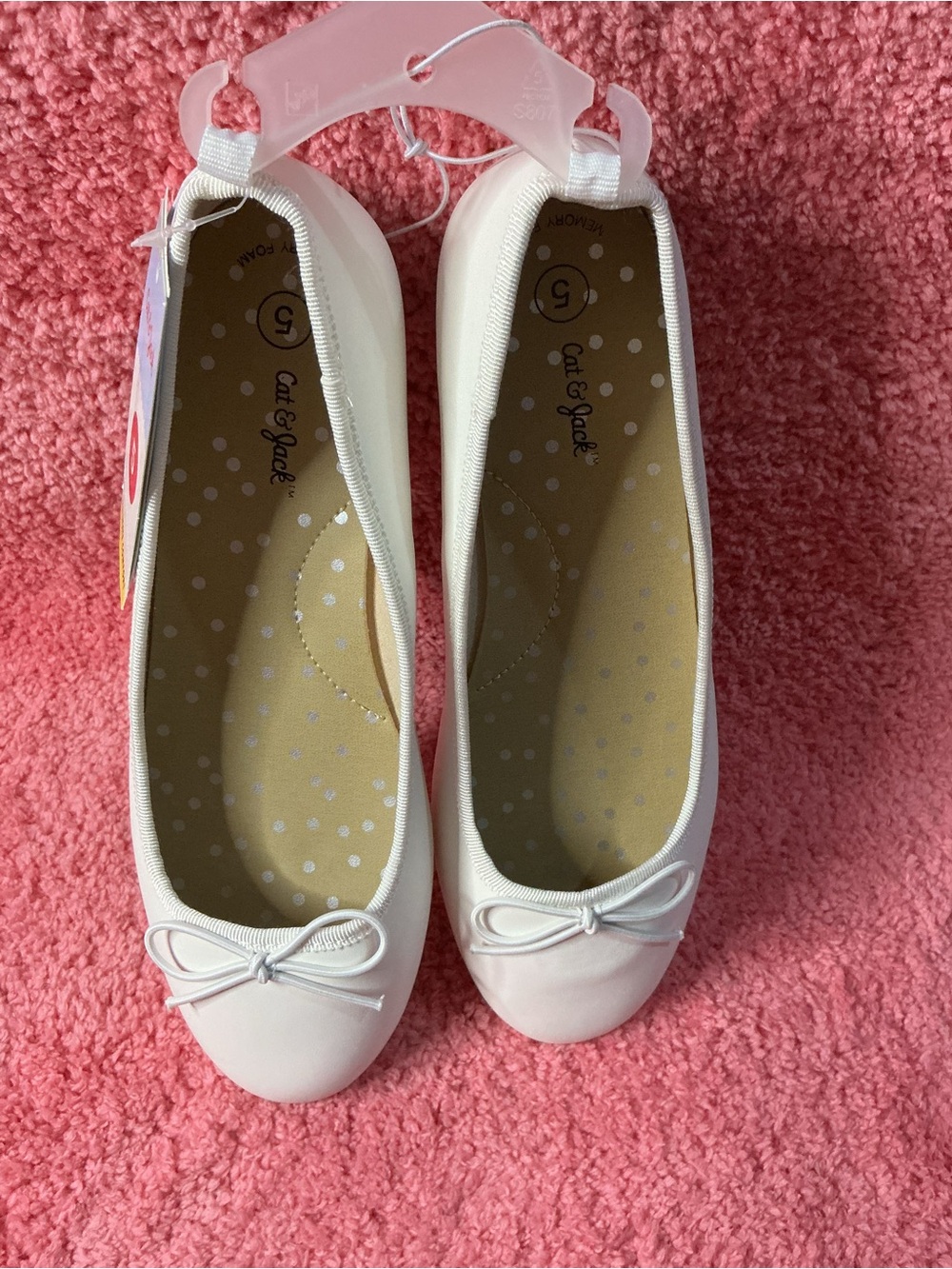 Cat & Jack Girls White Ballet Flats with Bow Accent